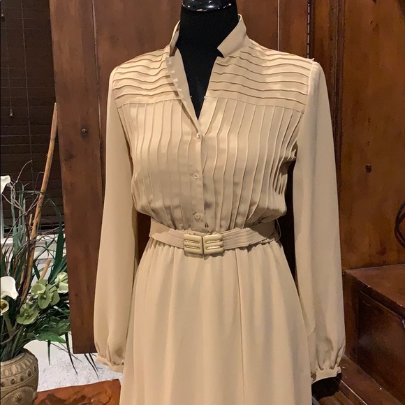 Vintage 1970’s PSZ Pleated Belted Dress - Picture 2 of 12